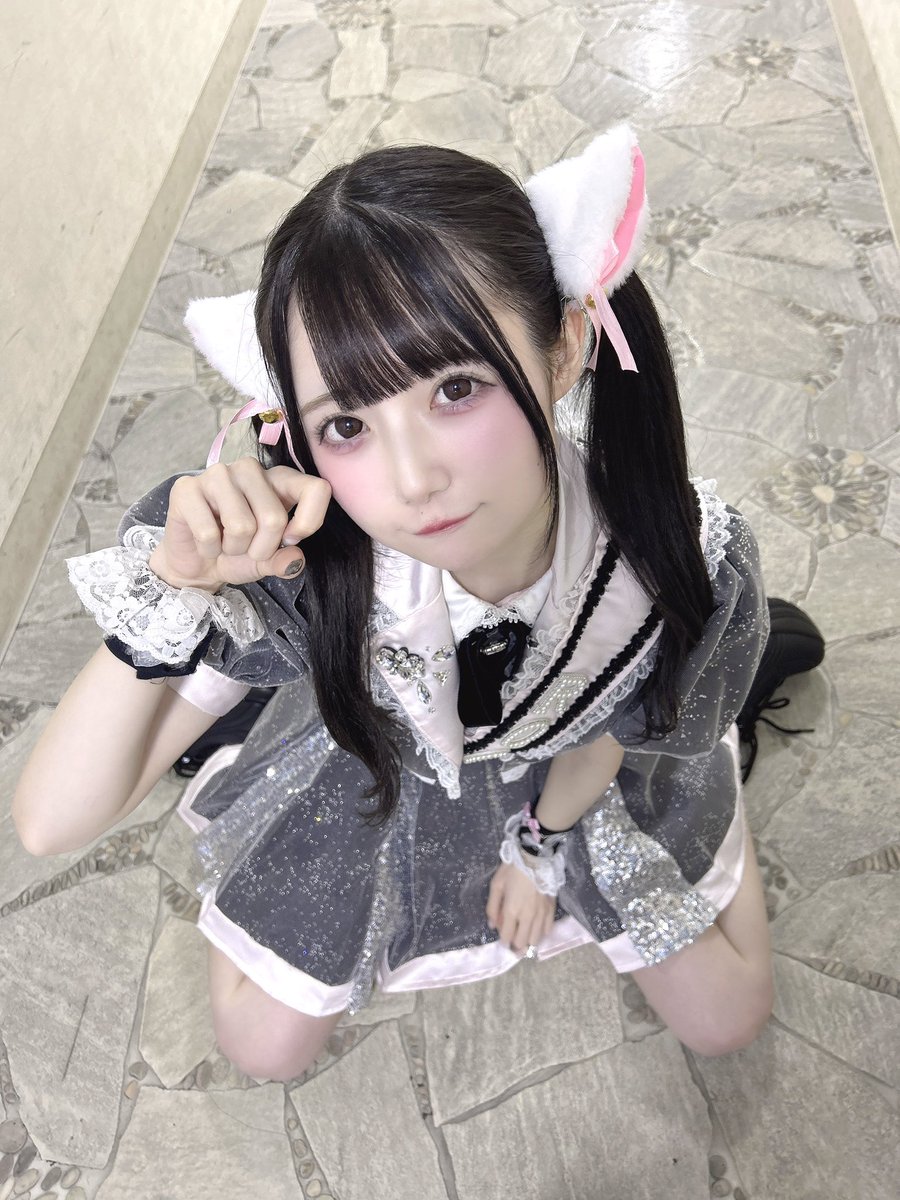 GkYjeb2bIAAK7Ak.jpg?format=jpg