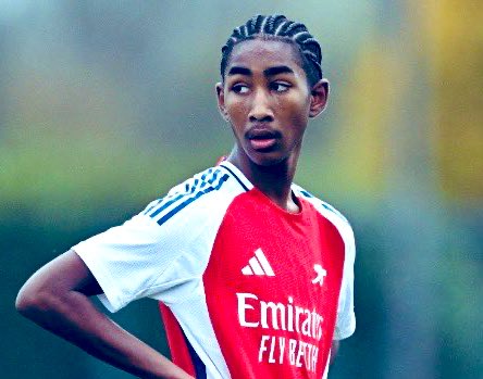 Arsenal’s Marli Salmon Signs Future Deal