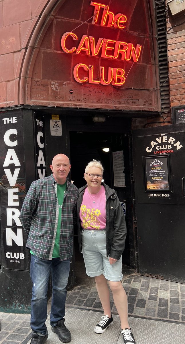 Happy birthday to my wife the absolute kooky <a href="/Lindadivers68/">Linda Divers</a> ♥️