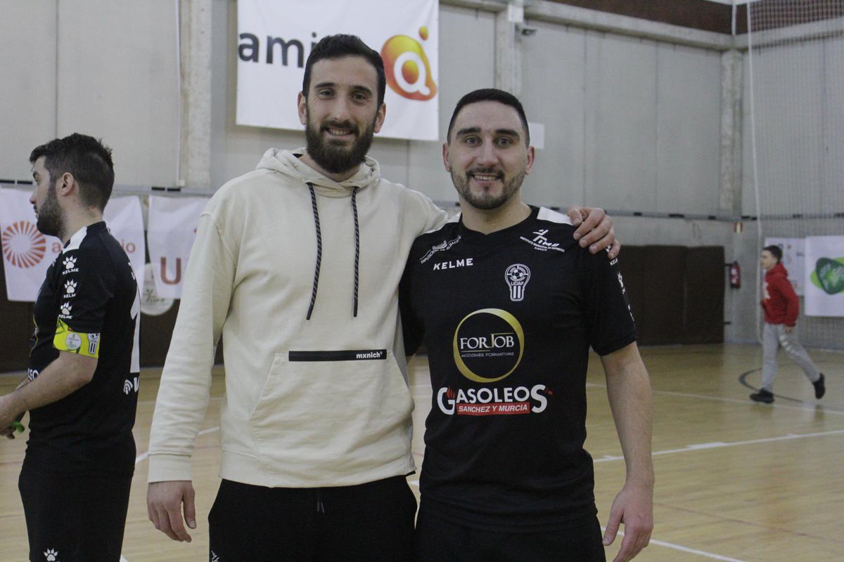 Ayer tuvimos una visita especial, una visita que siempre nos hace mucha ilusión 🤩

Siempre bienvenido <a href="/raul6gomez/">Raúl Gómez</a> 🏠