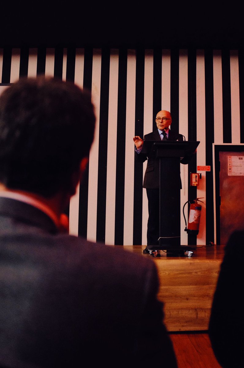 Encore beaucoup de monde ce vendredi soir à Nîmes pour le tour de France de <a href="/LaConventionBC/">La Convention</a> et <a href="/BCazeneuve/">Bernard Cazeneuve</a> Une belle mobilisation dans un contexte international grave qui impose plus que jamais un projet politique de rassemblement des Français autour de propositions sérieuses