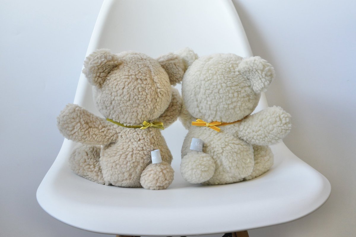 sekonao's tweet photo. mokemonoの「ハグミー2」展
、抱っこおねだりポーズの「HUGma BABY(ハグマベビー)」も連れていきます。まだたっちができないベビーのHUGmaです。以前のHUGmaよりもっとやわらかふかふか。もっとハグしてほしい
#mokemono #hugma https://t.co/BnfKFbszNV