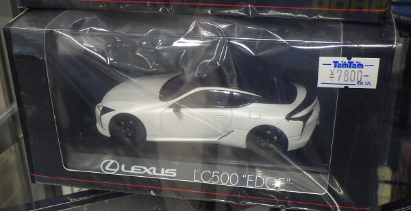 1/43 レクサス LC500ミニカー 