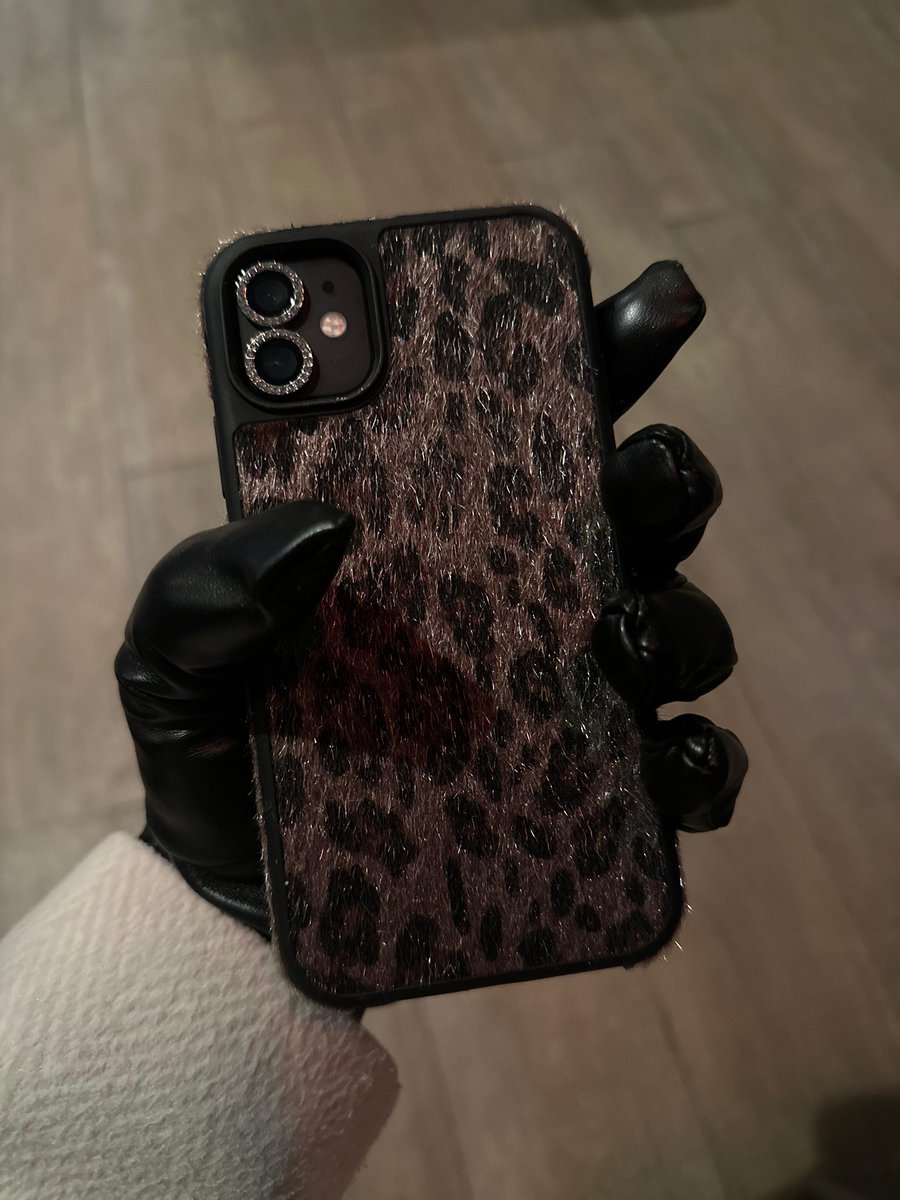 Deri 🤝 leopar uyumu ..