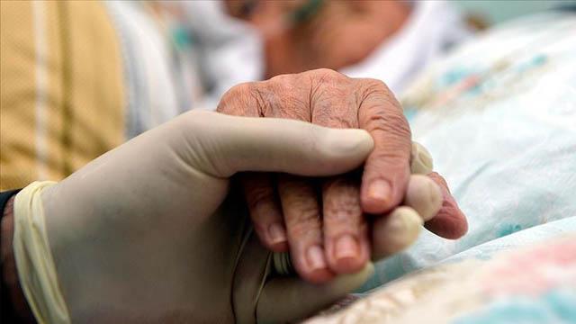 Evde Bakım Yardımları 10 bin 125 liraya yükseldi

Aile ve Sosyal Hizmetler Bakanı Mahinur Özdemir Göktaş, Aile Yılı kapsamında, Evde Bakım Yardımı'nın aylık 10 bin 125 liraya yükseltildiğini duyurdu.

<a href="/trthaber/">TRT HABER</a>