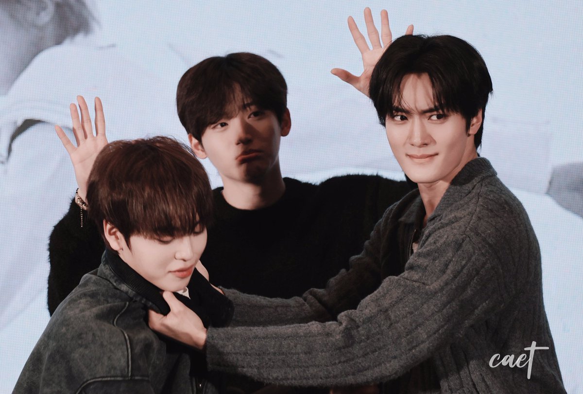 😂😂
#CRAVITY #크래비티 
#형준 #HYEONGJUN
#태영 #TAEYOUNG 
#정모 #JUNGMO