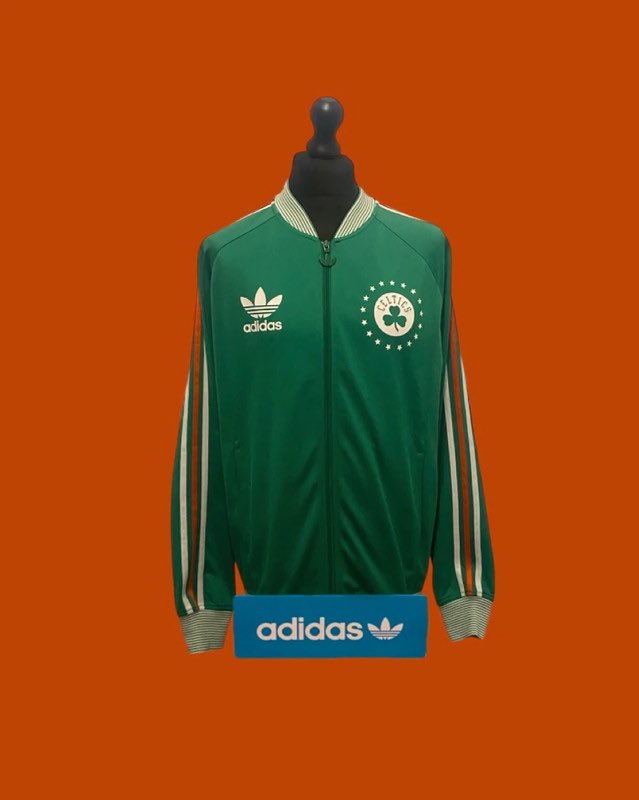 Get the adidas Tracksuits I’m selling on <a href="/VintedUK/">Vinted U.K.</a>. Size L for £80.00! vinted.co.uk/items/58452148…