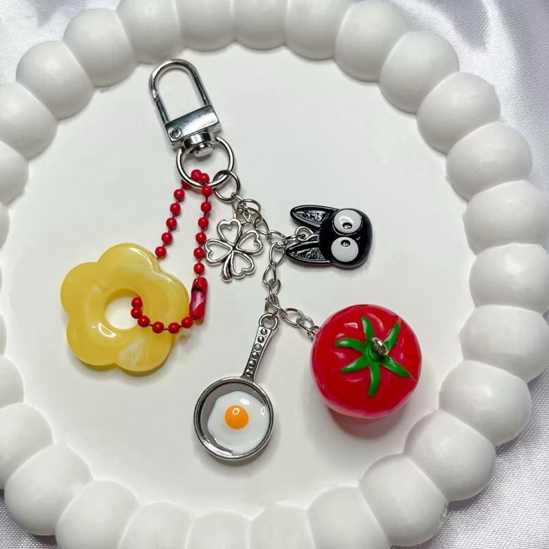 yoxrgravity's tweet image. i love tomato 🍅🐈‍⬛⭐️