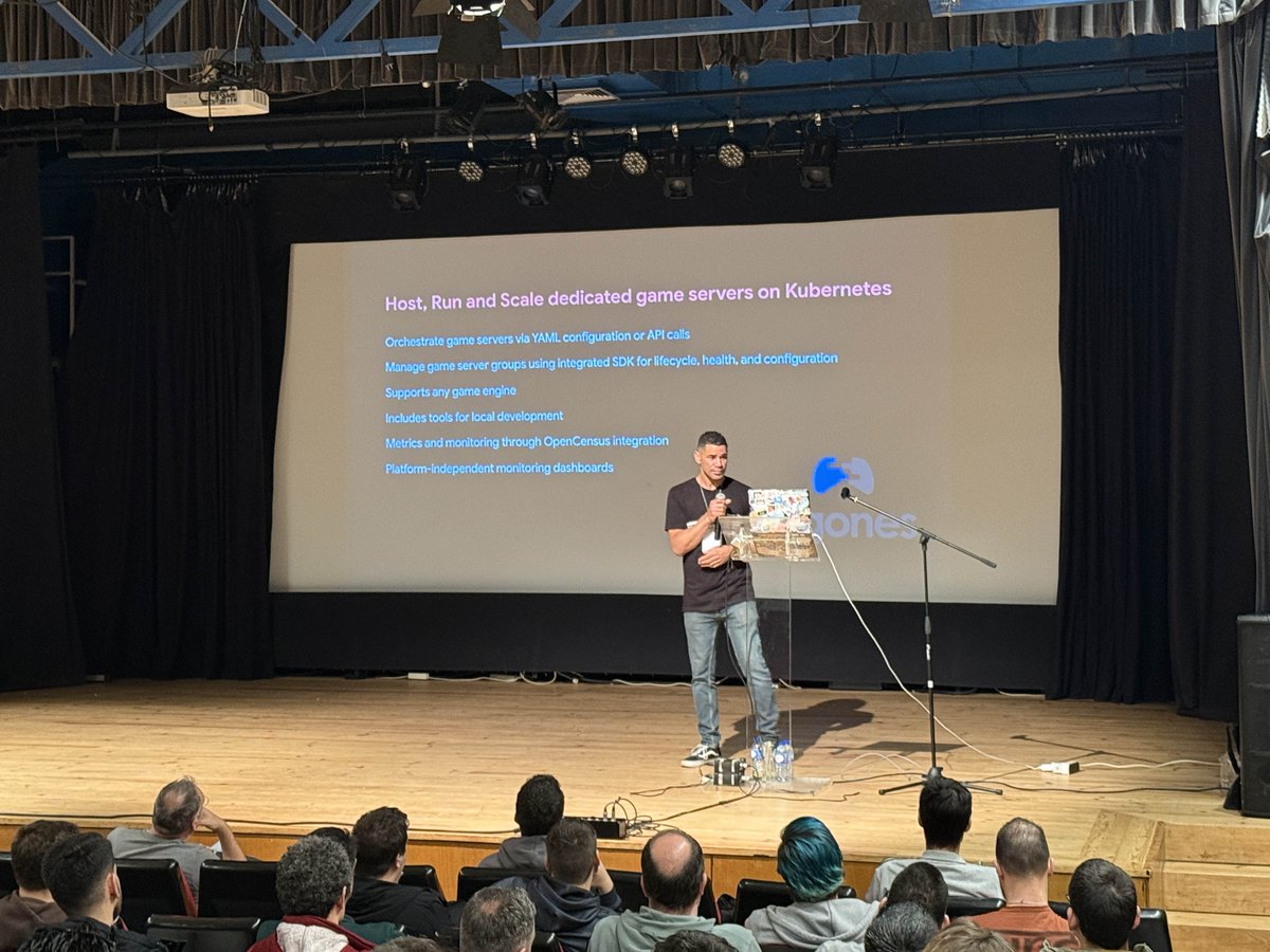 GeekSessionsFAO's tweet image. GeekSessionsConf 2025 is live.
Starting Keynote underway. Then Jai Campbell with the Minecraft + Kubernetes power keynote.
#GeekSessionsFAO #GeekSessionsConf2025 #Faro #Geeks #IT