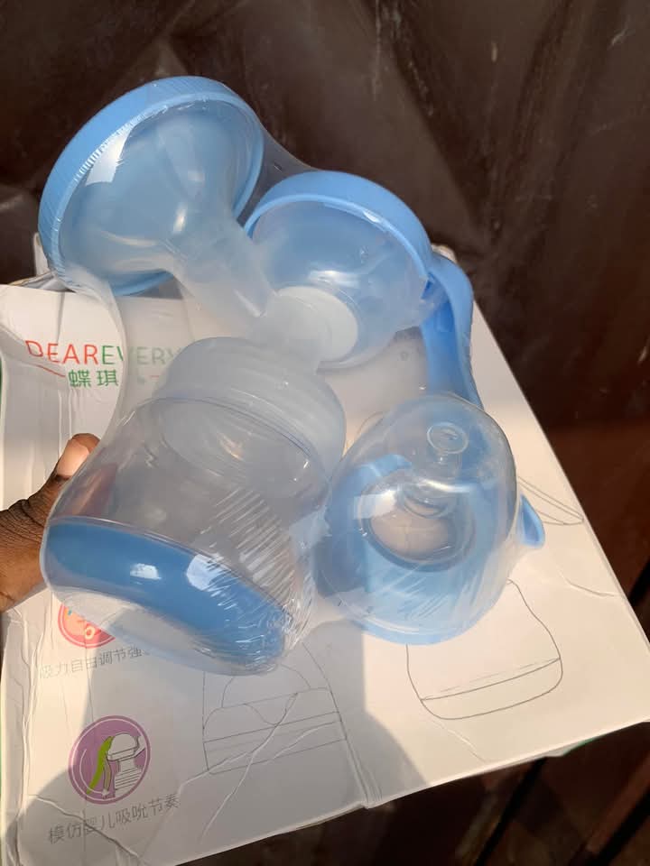 KITCHENUSE's tweet photo. Breast pump 

N6500

📍 Lagos 

KINDLY DM TO ORDER 

https://t.co/RDgmsVBOTW https://t.co/KIe1NczbEN