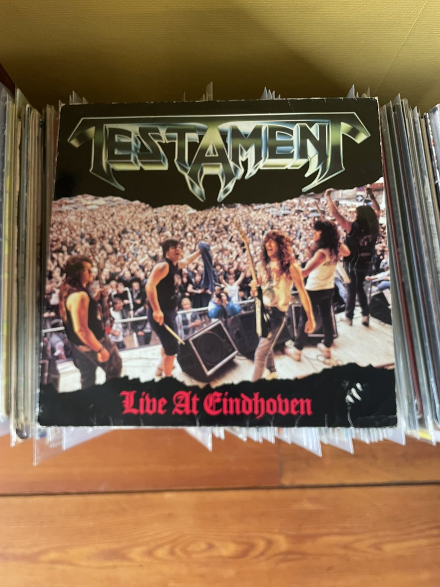 johan05024017's tweet photo. Naast alle lp’s die deze week weer zijn aangeschaft is dit toch wel een bijzondere….!! 🎸🤘

TESTAMENT..🤘

#Testament #LiveAtEindhoven #DynamoOpenAir #headbangersball #trashmetal #vinyl #vinylcollection https://t.co/yOmicm7JXU
