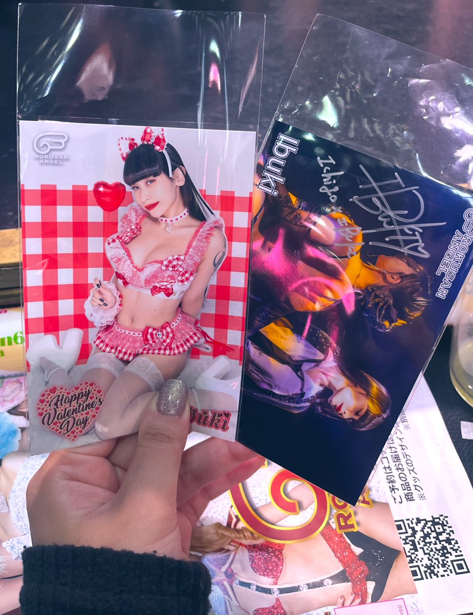 asumow_ppp's tweet photo. 2/20の🍫♥
欲しかったブロマイドGET出来てはっぴーすぎるオタク☺️
大好きシール貼ったまま家まで帰ってきた https://t.co/8QbtWs6fex