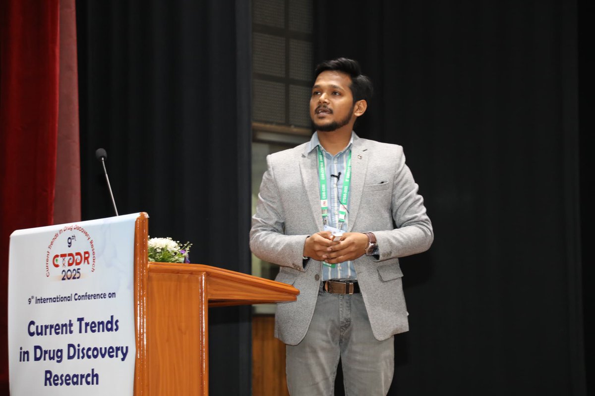 Divya singh_ lab (@divyasingh_lab) on Twitter photo We proudly share & congratulate Devendra @Dev_2310 for winning the Best Award in Flash Talk at the 9th International Conference CTDDR held at CSIR-CDRI Lucknow π<a href="/CSIR_CDRI/">CSIR-CDRI</a> <a href="/cdriacademy/">CDRI-Academy and Research</a> <a href="/Divya213/">Divya Singh</a> <a href="/AcSIR_India/">AcSIR</a> <a href="/CSIR_IND/">CSIR, India</a> We proudly share & congratulate Devendra @Dev_2310 for winning the Best Award in Flash Talk at the 9th International Conference CTDDR held at CSIR-CDRI Lucknow π<a href="/CSIR_CDRI/">CSIR-CDRI</a> <a href="/cdriacademy/">CDRI-Academy and Research</a> <a href="/Divya213/">Divya Singh</a> <a href="/AcSIR_India/">AcSIR</a> <a href="/CSIR_IND/">CSIR, India</a>