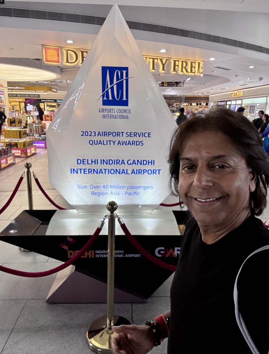 BhattFoundation's tweet image. Thank you, @united, for a smooth takeoff from @DelhiAirport to @EWRairport. The inflight service was outstanding, and @UnitedPilots made the experience even better. You all are truly the best of the best in the friendly skies! 🇮🇳☕️🥂🍾🍷🇺🇸
@staralliance @IndiGo6E @investindia