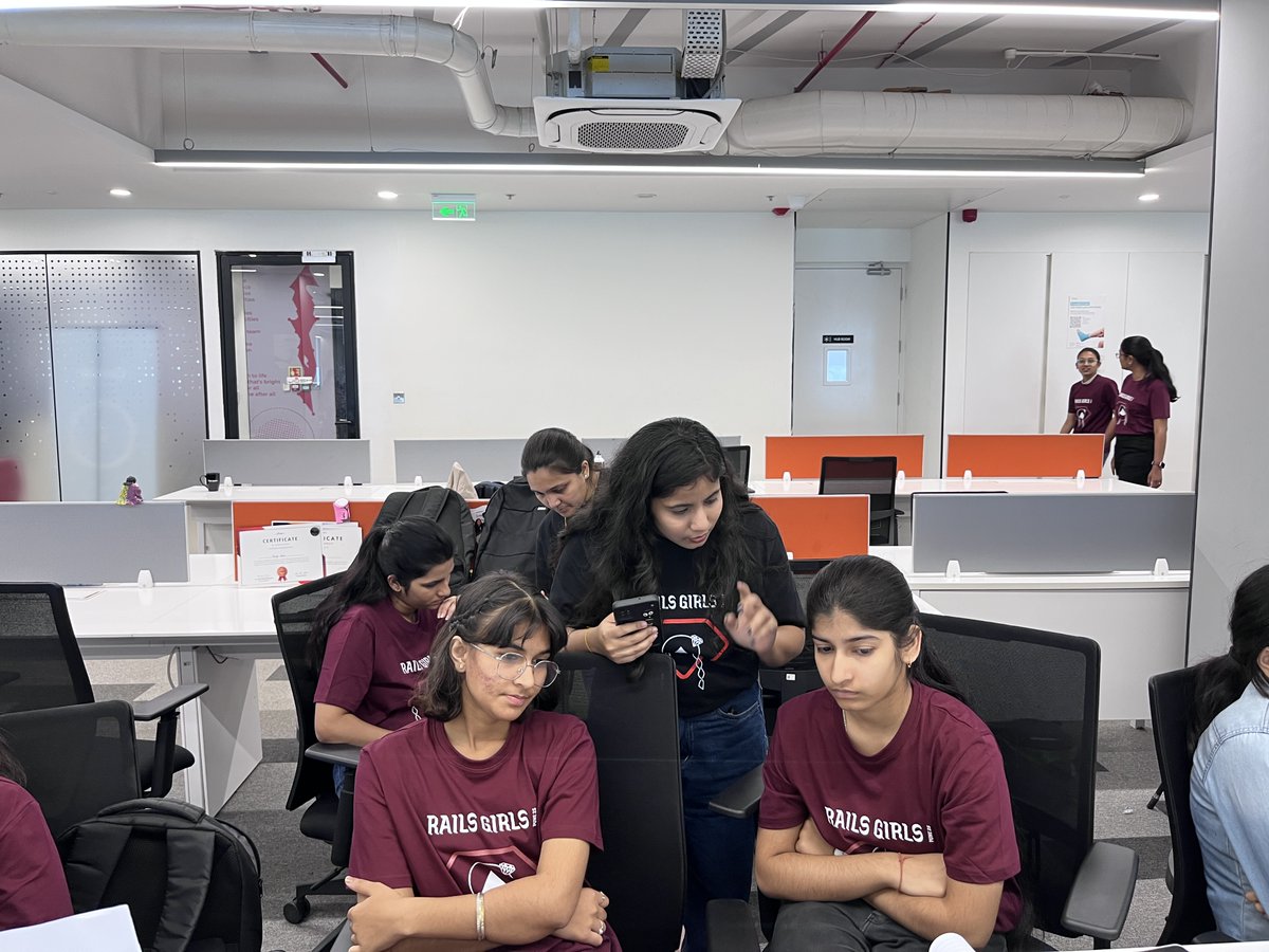RailsGirls - Pune tweet media