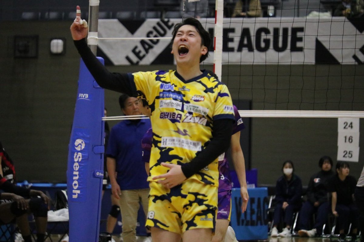 CHIBA_DOT's tweet photo. 【勇退選手のお知らせ】
2024-25シーズンをもって高田晋作選手が勇退することをご報告致します。

2020年〜2025年の約5シーズン在籍し
コーチ兼選手・アウトサイドヒッターとしてチームにpassionを与え続けてくれました。

選手コメントは
シーズン終了後webにて掲載します。

インスタもご覧ください https://t.co/wCmxRXgaf4