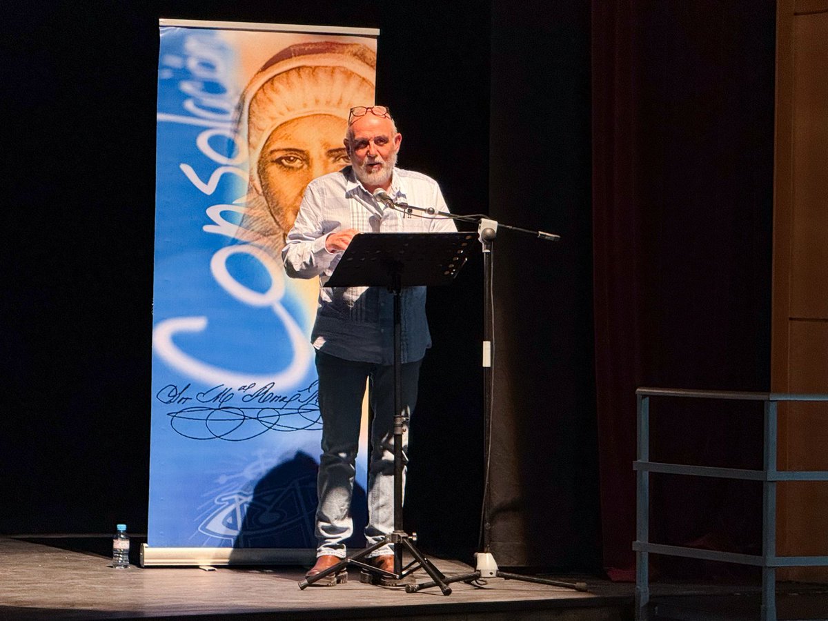 📌El 19 de febrero,en el Teatro Municipal Miguel de Cervantes tuvo lugar una charla 🗣️ sobre “Los 7 secretos de la felicidad”, a cargo de Rafa Sancho. ℹ️👉🏻 buff.ly/4koGsmz 
🙌🏻Gracias a @fsietoledo por organizar este acto 
 #consolacióneduca #villacañas #Auténticos