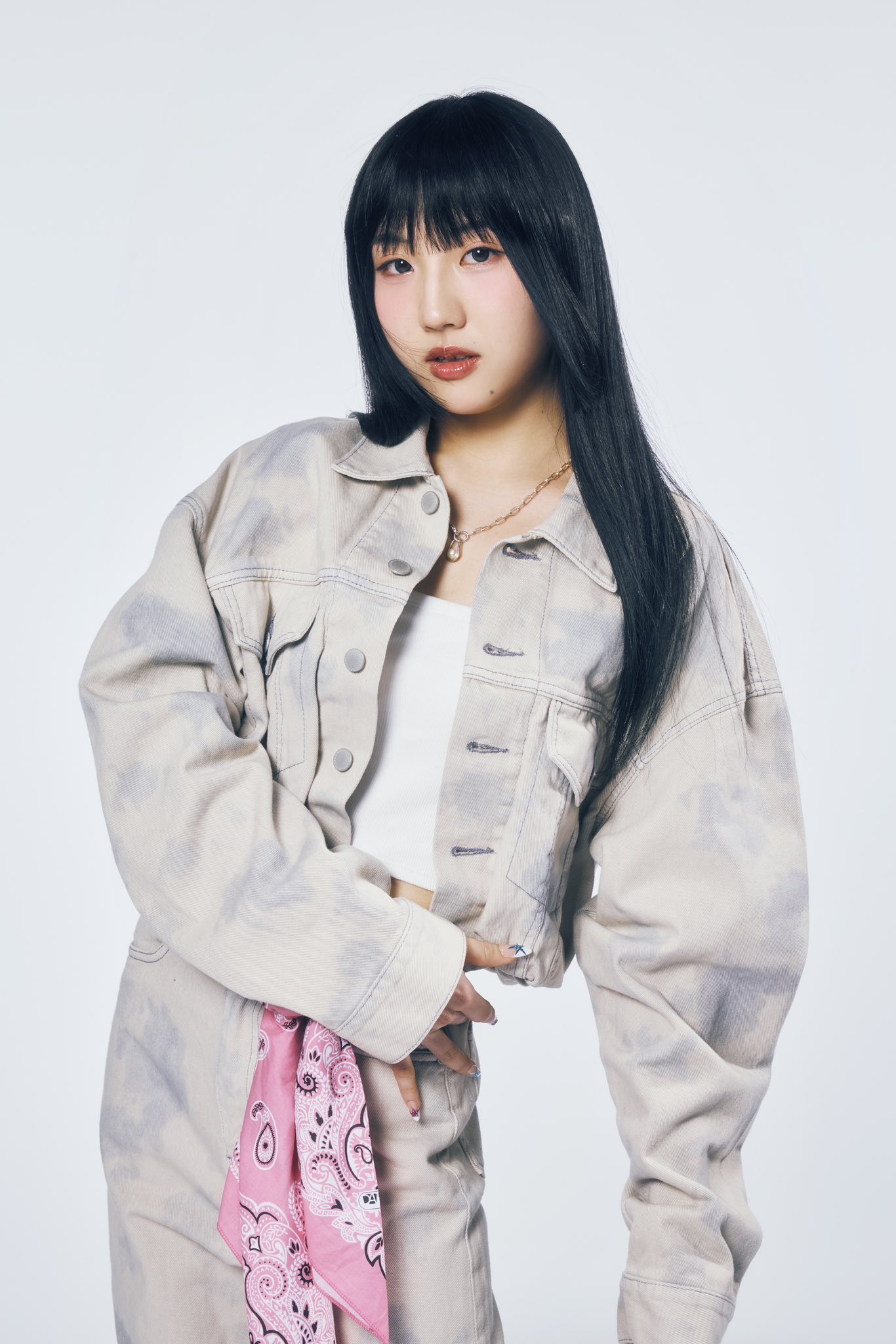 GkYw5k_bwAAbUO8?format=jpg&name=large