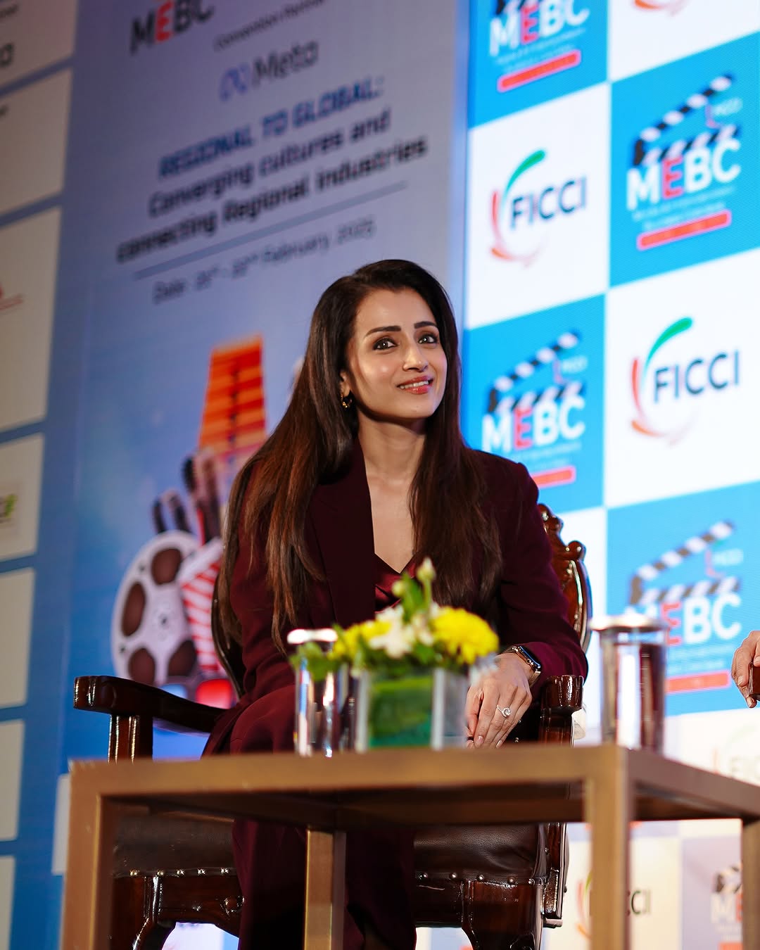 GkYw9nqXwAAO8XN?format=jpg&name=large