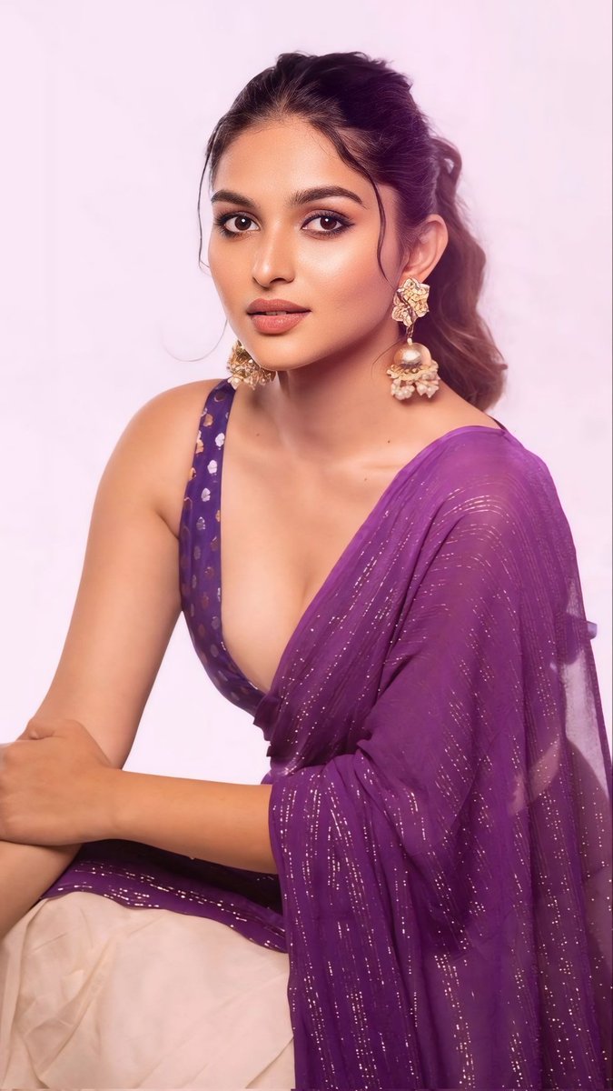 BeautyOf_Cinema's tweet photo. Good evening X fam ! Have a nice weekend 
#KayaduLohar https://t.co/heqalPG5XI