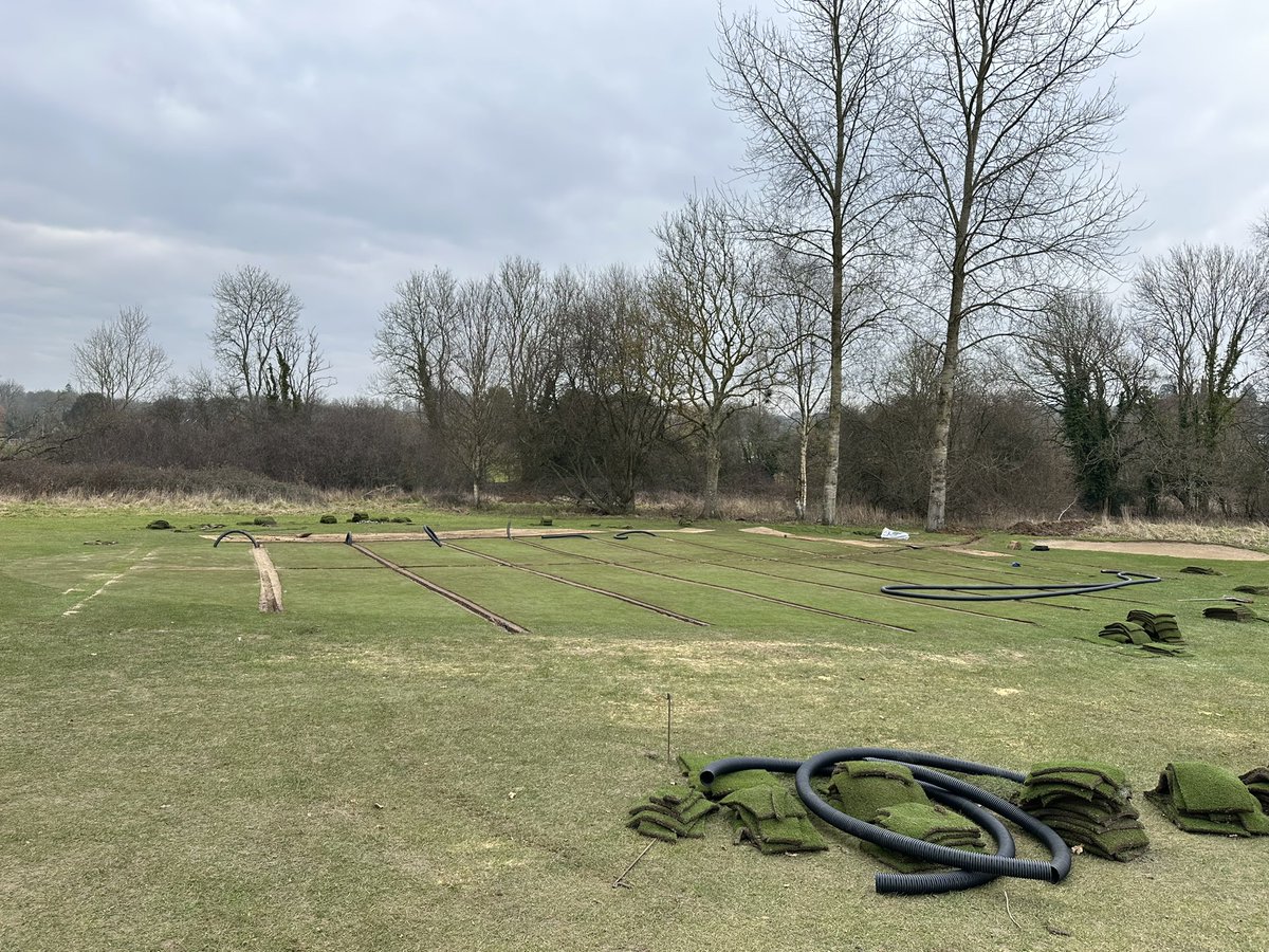 It’s been a busy few weeks for the team. Big thanks to <a href="/JaseBuckmaster/">Jason Buckmaster</a> for all his work on B6 green. A problem green now with full drainage for the years to come. Just the turf to put back next week 💪🏻😁👍🏻