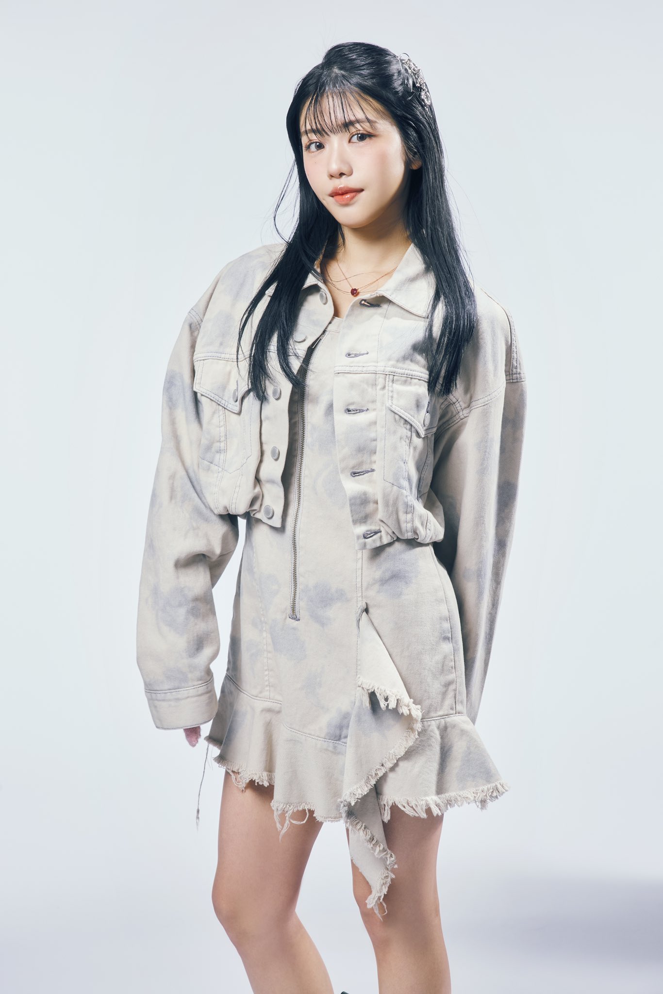 GkYxGIaWgAAZlR4?format=jpg&name=large