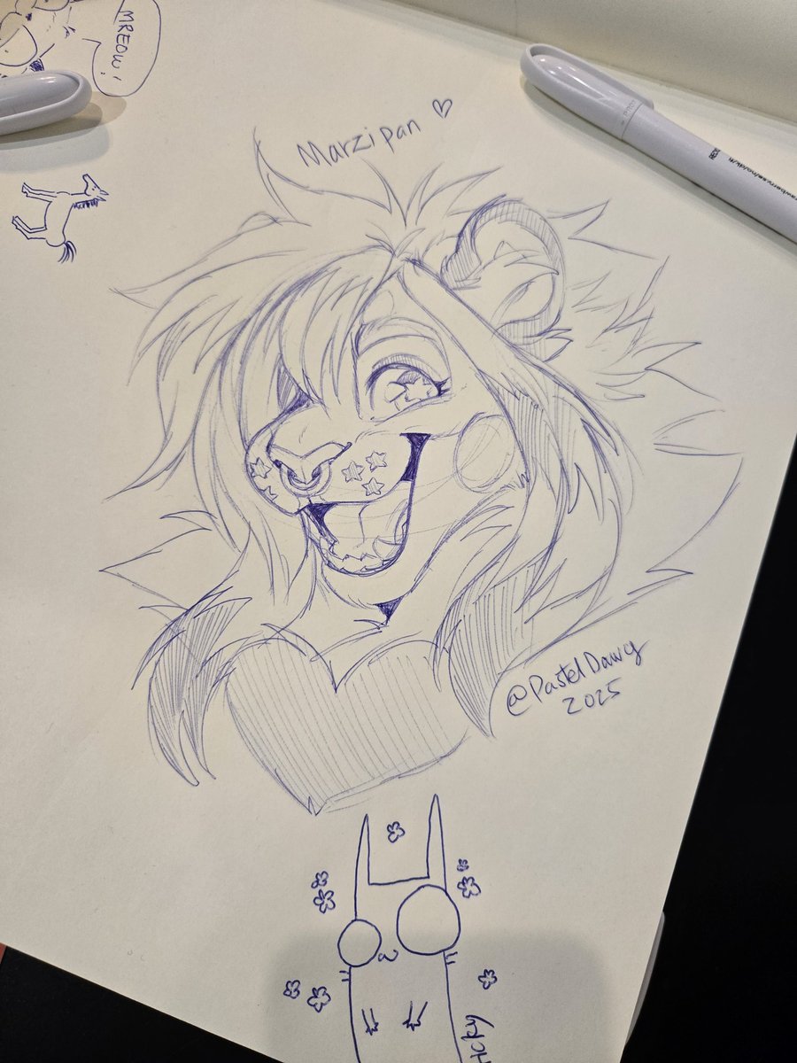 PastelDawg's tweet photo. MARZIPAN 🌈🦁🪽✨️ https://t.co/B6LtE6NpoB