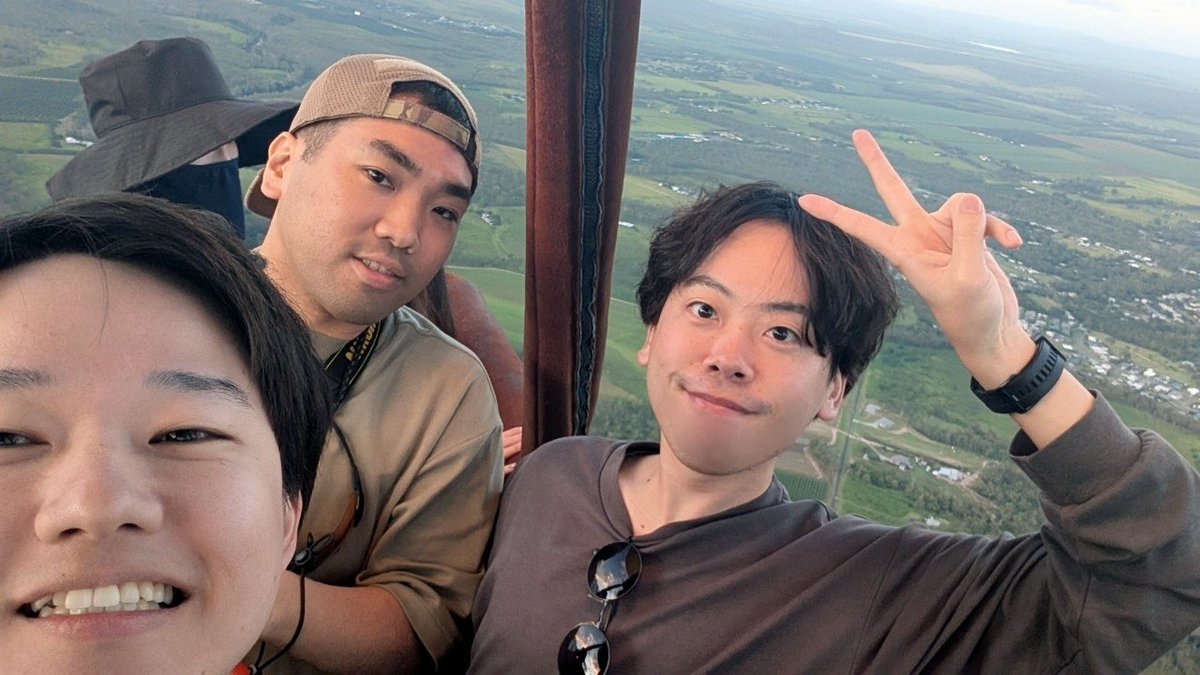 kobo0128's tweet photo. 死ぬまでにやりたいリスト『グレートバリアリーフでダイビング』達成🇦🇺
クマノミとカンガルーとチェキ撮れたし、熱気球から見るオーストラリアも最高やった🦘 https://t.co/qhZcKlWmKs