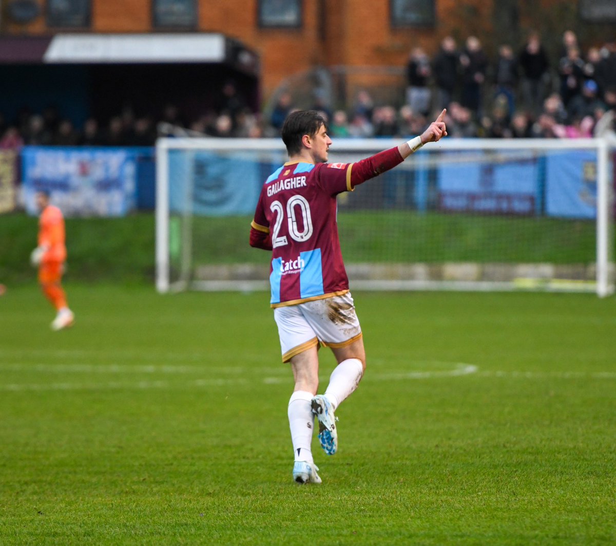 Farnham Town FC tweet media