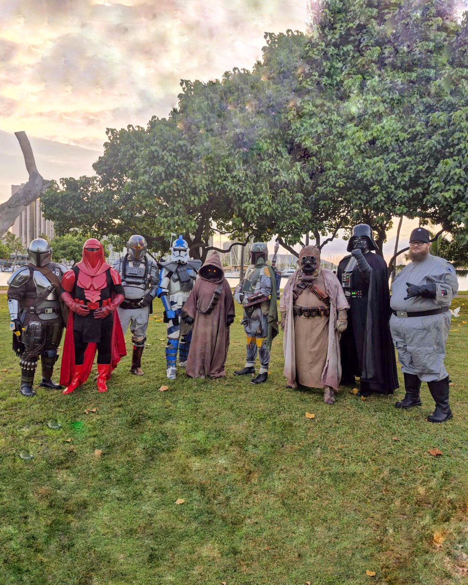 Members from the Pacific Outpost, the Mando Mercs, and the Rebel Legion were at the Keiki Great Aloha Run this past weekend. The race is a 1.5-mile fun run for children in Hawaii that raises money for local elementary schools. The event is part of the Great Aloha Run.