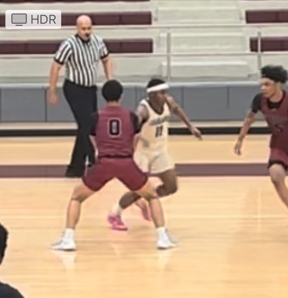 Legendh06's tweet photo. Someone once told me “ a good screen is like a wall—-Solid” #keepgoing #igotme #basketball #astorytotell #diamondintherough  @var_austin @TheUncommitted0 @KevinMoses38 @atx_hoops @TexasHoopsGASO @TopPreps @UndiscoverHoops @PVAMU_MBB @TexasTechMBB @JucoRecruiting @ASJSportsATX @CoachJohnASmith @Tuskegee_MBB