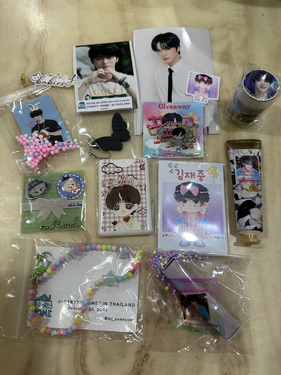 lovekimjae's tweet photo. ขอบคุณสำหรับ Giveaway Jaejoong 
ทุกๆ อันเลย น่ารักทั้งหมดเลย น่ารัก🥰 
ใจฟู  #J_PARTY_HOME_BKK https://t.co/3PfHZPWlSn
