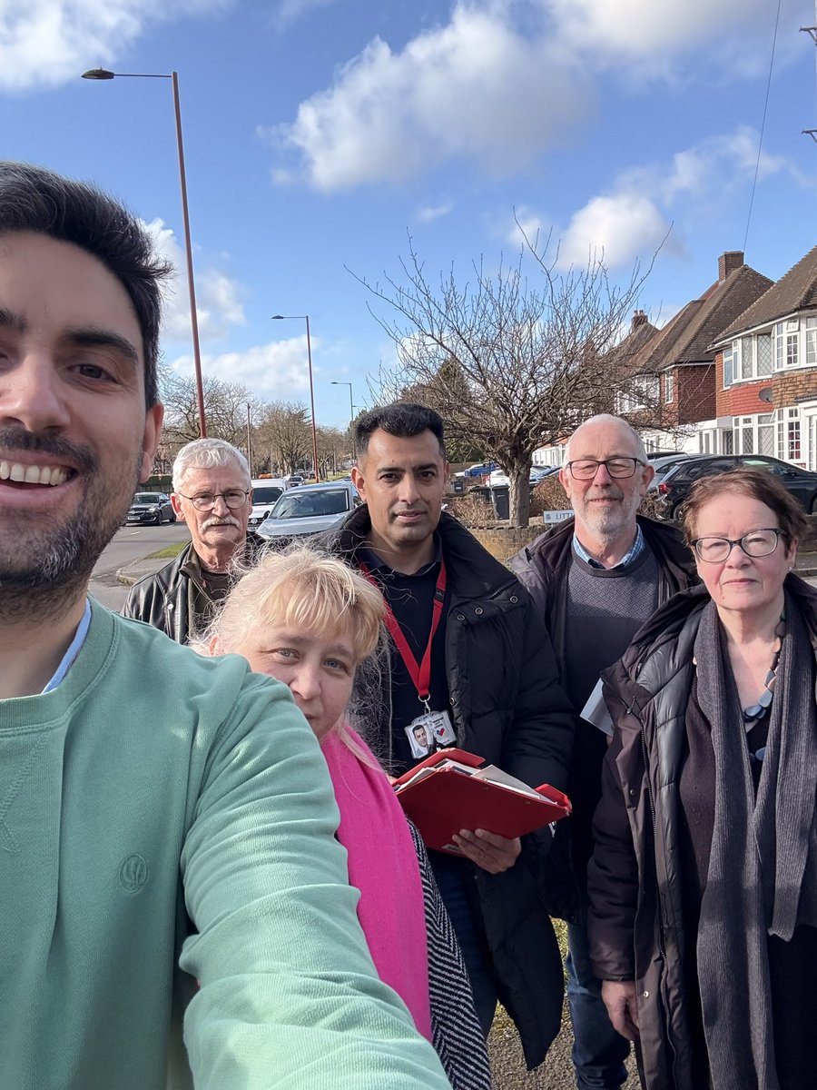 Great to be out with <a href="/BrumLabour/">Birmingham Labour</a> Cllrs and <a href="/ErdingtonCLP/">Erdington Labour</a> team out door knocking in Pype Hayes ward talking to residents about their concerns and listening to their suggestions to improve the area. All concerns raised will be reported to Birmingham City Council. Workinghardallyear
