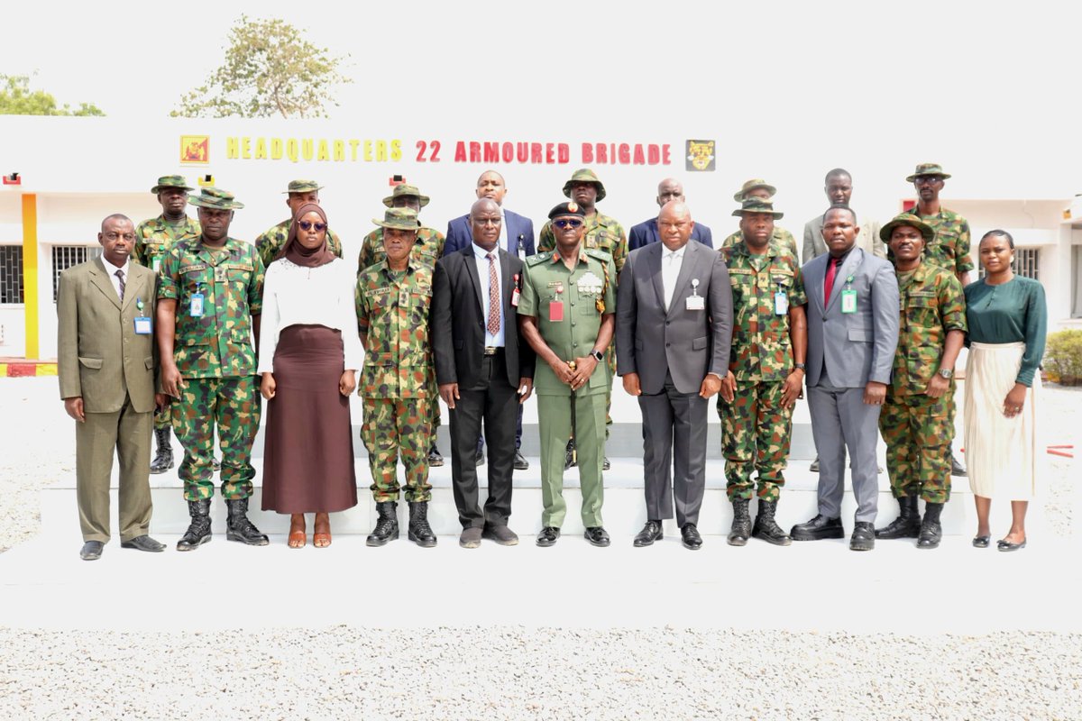 nccsalw's tweet photo. NCCSALW North Central Zone Strengthens Collaboration Against Illicit Arms in Kwara State

As part of its advocacy efforts, the NCCSALW North Central Zonal Office, led by Maj Gen HI Bature (Rtd), embarked on a week-long sensitization visit to Kwara State from 16–22 February 2025. The visit focused on strengthening partnerships with security agencies, media, and other critical stakeholders in the fight against the proliferation of illicit Small Arms and Light Weapons (SALWs).

Engagements included meetings with the DSS, Police, Military Formations, NDLEA, Customs, Immigration, and Civil Defence, as well as the Nigeria Union of Journalists and traditional rulers. Discussions centered on intelligence sharing, border control, air surveillance, and public awareness.

The Emir of Ilorin was also implored to use his influence to discourage illegal arms ownership at the community level. Stakeholders pledged full support in tackling SALW proliferation.

#NCCSALW #Security #KwaraState #ArmsControl #Collaboration