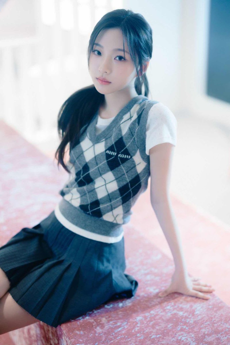 stellakimpics's tweet photo. ♡: hello ! im a pic account for #Hearts2Hearts Stella Kim! I'll try to do daily updates of stella, as a account of only one at the moment, i will be making a form for admin hiring soon! (#smallhiatus)

#HEARTS_2_HEARTS #Hearts2Hearts #SMNGGDebut #SMNGG #김다현 #하츠투하츠 https://t.co/QZeMG73hal
