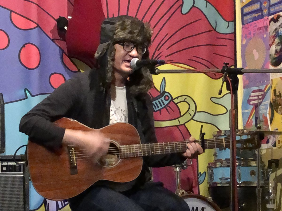 2025.2.22阿佐ヶ谷mogumogu

名古屋のバンギャくみさん企画
交差、線vol.4

一昨年の夏、くみさん企画でダンカンバカヤロー！を観に名古屋のブラジルコーヒーへ。くみさん覚えててくれてまた会えて素敵なイベント嬉しかった
・Silver Weak
・OSMO
・市村涼(ダンカンバカヤロー！)
・石垣翔大(ex曇ヶ原)