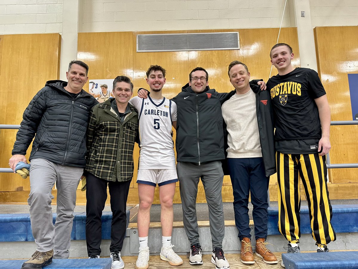 So fun to see Matt and Andrew face off earlier this week! 

#PantherProud