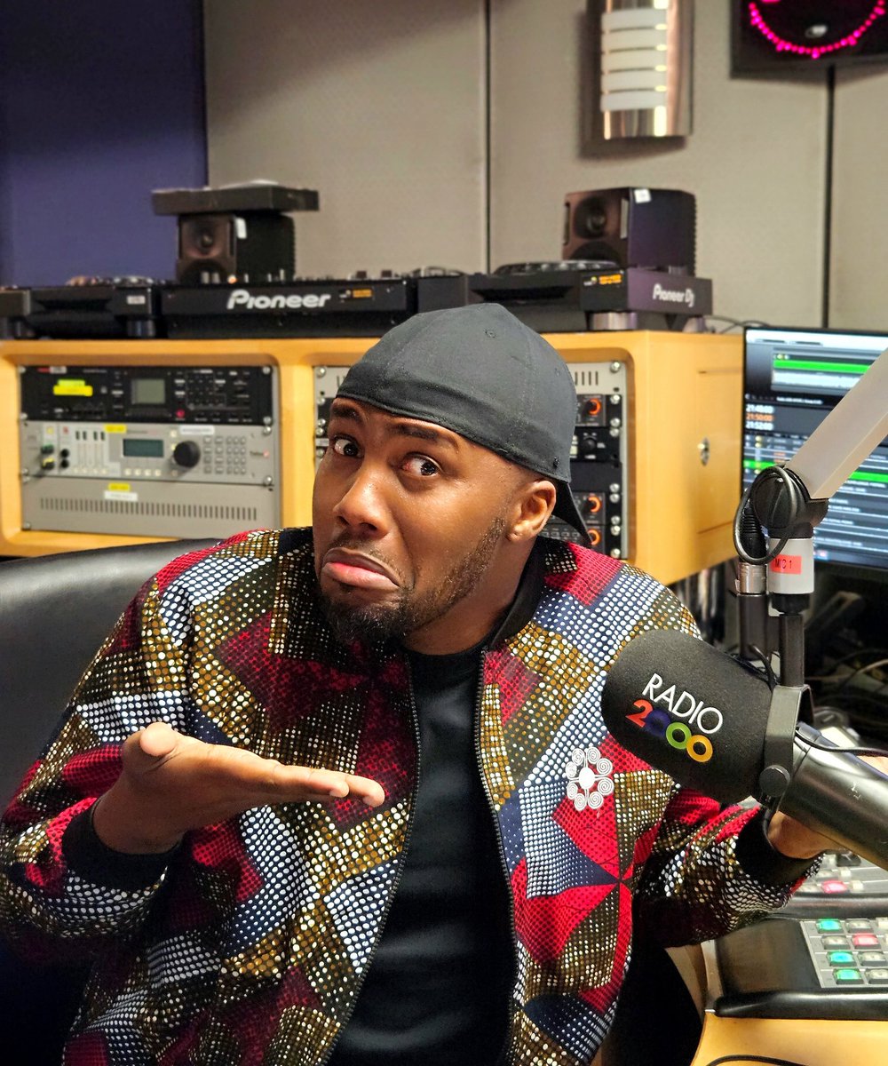 Pepepeee Pepepa
Have you heard my show
Listen, you will know
Hosh Karamaima 
Hosh, Karamaima 
Rona rea jaiva 😌

We're LIVE!!! 📻🎶🔥 <a href="/Radio2000_ZA/">Radio 2000</a> #TheVintageHouse