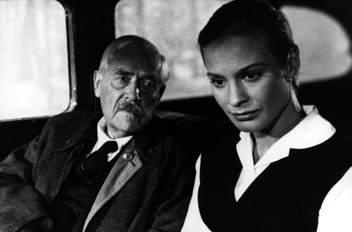 Rocco_Parondi's tweet photo. Smultronstället (Wild Strawberries, 1957) - Ingmar Bergman
#Smultronstället #WildStrawberries #IngmarBergman #VictorSjöström #BibiAndersson #IngridThulin
Isak Borg, an elderly university professor of medicine, travels from Stockholm to his old university in Lund, to collect an important award on the occasion of his 50-year career. The journey becomes the occasion for an existential assessment, through memories, regrets, even remorse, meetings, conversations and reflections, which lead him to the recognition of his own mistakes (in particular selfishness and indifference towards others) and to a more serene acceptance of the life that remains to him. "Smultronstallet" is one of Bergman's most famous and appreciated masterpieces, in which the author's typical philosophical themes are addressed on the existential side and only indirectly on the religious one. The film opens with one of the most anguishing nightmares in the history of cinema, and tells the physical-spiritual journey of a man who feels death is now near (just like the knight in “Det sjunde inseglet”, another masterpiece by the director from the previous year) and understands that the time has come for a bitter but also cathartic rethinking of his life, focusing in particular on his human failures, as opposed to his professional successes. To a simple story, which could even appear banal or reassuring, Bergman gives a problematic complexity, loading it with disquiet and multiplying the themes: to the main one on the profound meaning of existence, the director intertwines meditations on old age (truly extraordinary for their depth, in an author of less than forty years), on the generation gap, on the value of memory, on the passing of time (with the ingenious idea of the protagonist who remains old in the flashbacks in which he sees his past, while the other characters are blocked in the perennial and splendid youth of memory), on marital conflicts and on the fear of the future. All universal themes that sublimate the individual story of the old professor in an apologue of enormous communicative force. The achieved directorial mastery gives a work already rich in content an admirable formal quality, underlined by the usual beautiful photography by Gunnar Fischer. Finally, we must remember the great and moving performance of Viktor Sjostrom, a famous director of silent classics, an already appreciated master of Swedish and world cinema, with whom Bergman had already worked. Here, in his last and emblematic performance as an actor, the "old lion" almost seems to entrust his young (and even more gifted) "pupil" with a significant handover, thus giving the film a further metacinematographic added value. It is a milestone of Auteur Cinema, which has inspired many directors and which still today maintains its great evocative power intact.
⭐️⭐️⭐️⭐️⭐️