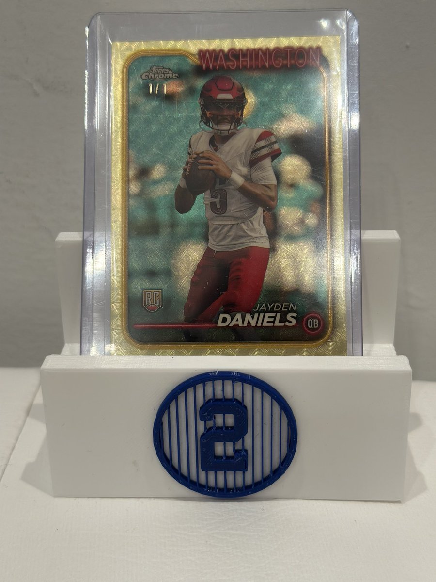 Wow! <a href="/brillythekid/">Corey Brill</a> just informed me that he has found the Jayden Daniels Topps Chrome Superfractor RC!  

What do you think this is worth?