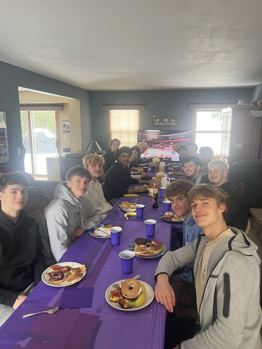 Team breakfast a success!! 
Thank you to the Haas family for providing an awesome spread.