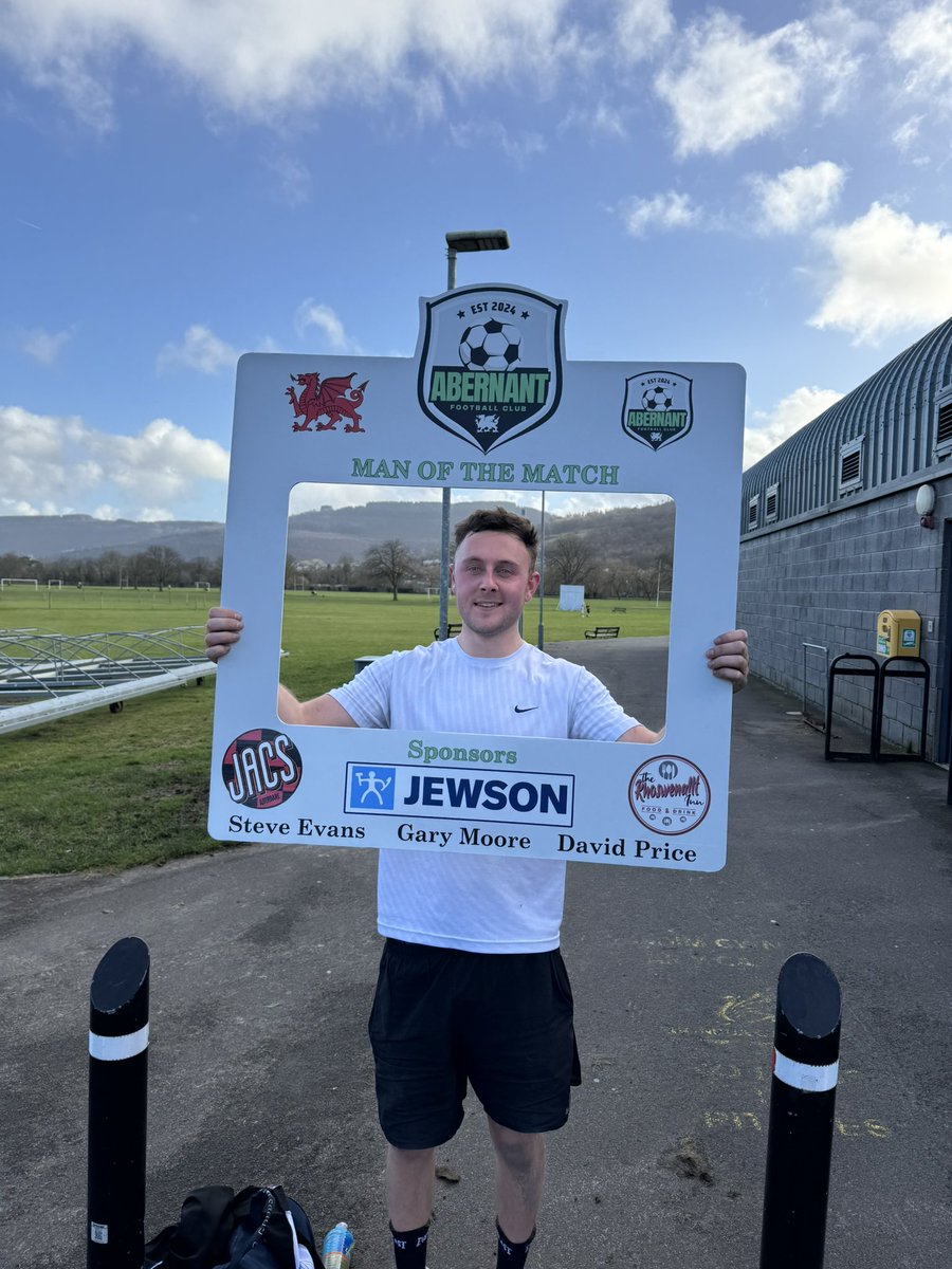 15-0 win today for the lads⚽️

Goal scorers:

Ryan Boulton x6
Patrick Carey x4
Alex Fowler x2
Garyn Roberts x2
Steff Hunter x1

Man of the match:

Ryan Boulton who was prolific in front of goal today💪🏼

Thank you to our sponsors for the continued support.

#UppaNant 💚🤍