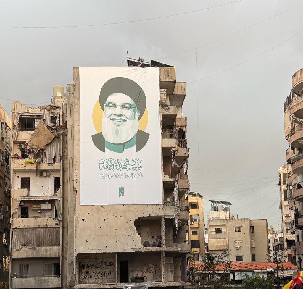 غدًا يوم وداعك يا سيد حسن…

حملت لبنان في قلبك ووضعته على كتفيك.

أنت صانع الانتصارات ضد عدو لا يزال يحتل أرضنا. 

كنت رمزا للحكمة والوعي والوطنية، ومثالاً حيا للعيش المشترك بين أبناء الوطن الواحد. 

رغم كل الظلم والتحريض ومحاولات لا تحصى ولا تعد لتشويه صورتك، حقيقتك واضحة وضوح