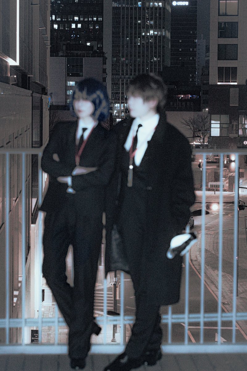 La____sO's tweet photo. [COS] 괴담에 떨어져도 출근을 해야 하는구나

은하제 | @HAEDAL_678
박민성 | @La____sO

Photo,Edit_ @mull_time

#괴담출근 #은하제 #박민성 https://t.co/4EEPiXLxyx