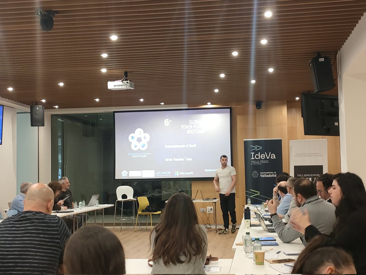 ExcelContaTIC's tweet image. Adrián Viamonte nos cuenta las ventajas del Power Automic, otra herramienta importante en nuestro trabajo 💻☺️