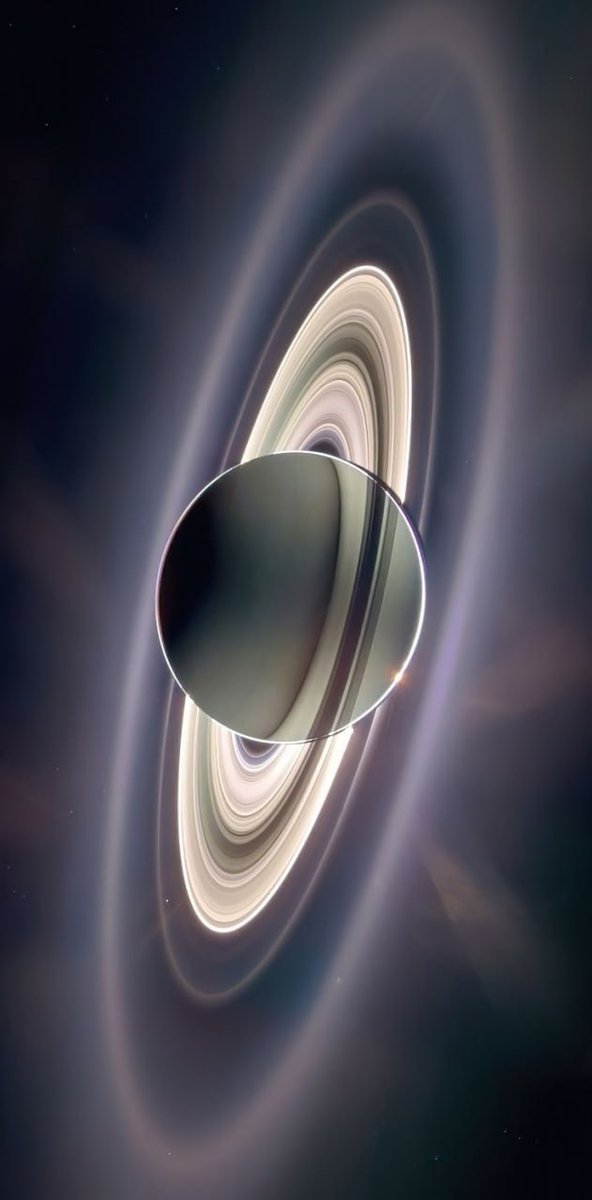 konstructivizm's tweet photo. The Cassini spacecraft took the image when the Sun was directly behind Saturn on July 19, 2013.

The Earth is also in the frame, visible between the G ring and the main bright rings at the bottom of the image.
NASA https://t.co/zOqDmXwFbc