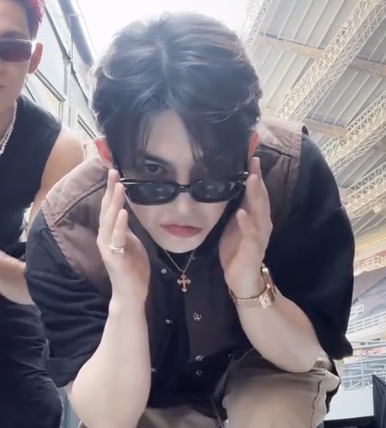 seungcheol is hot and he knows it