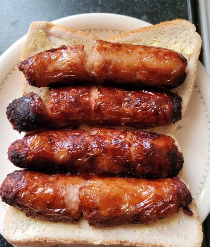 No Context Brits tweet media