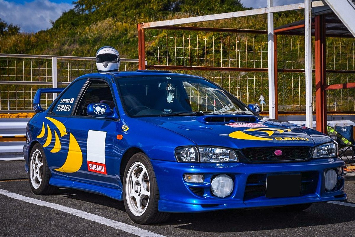 【緩募】（４本売り）
１枚目　純正シルバー16インチ
２枚目　Speedline 17インチ
３枚目　STi RAYS(ﾚｶﾞｼｨ純正品?)17インチ
４枚目　ENKEI rp-02 16インチ

仕様変更予定のため、放出します
詳細の写真はdmにて対応
どれも使用感はあるので金額は比較的お安くできるかと
#ホイール売ります