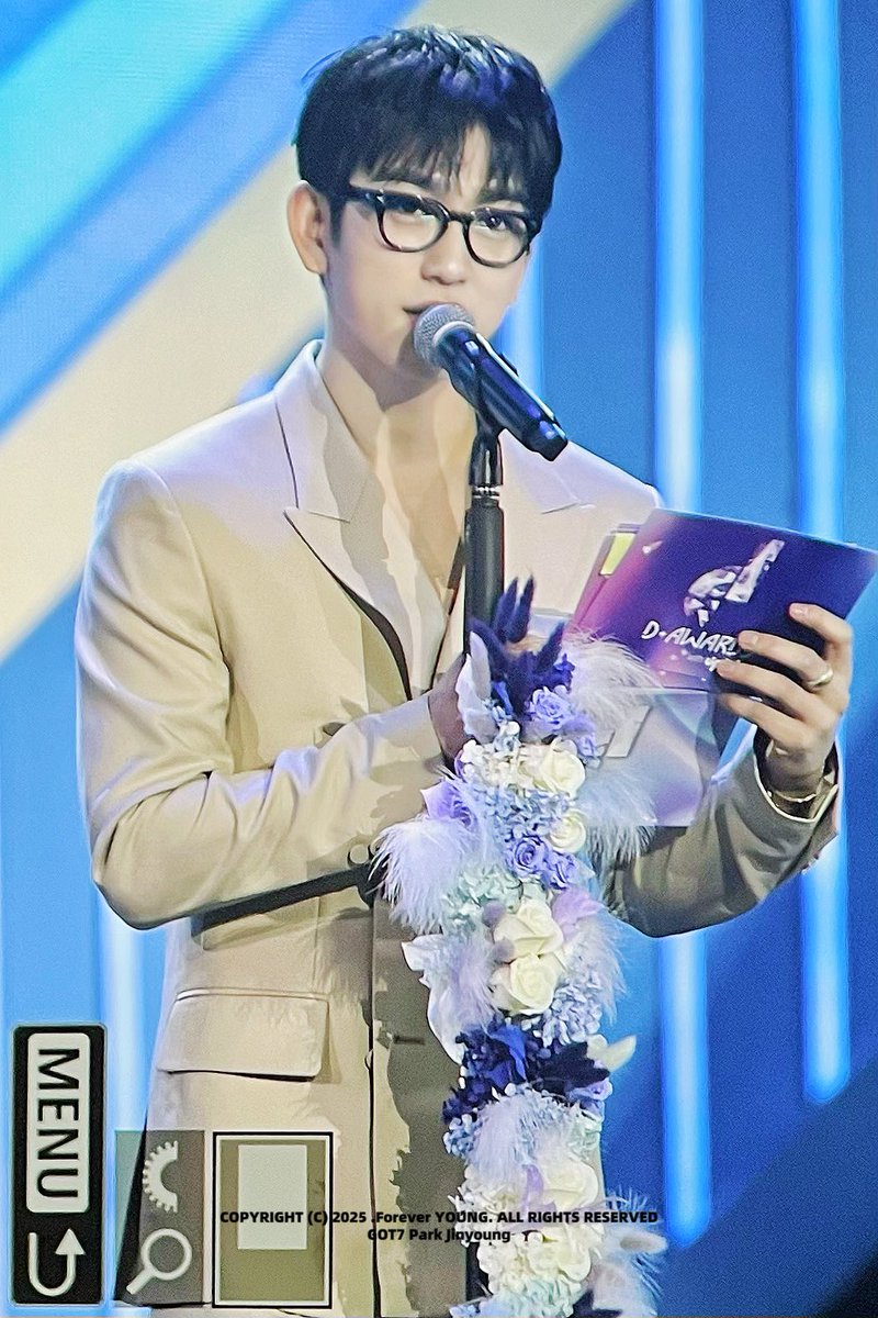 250222 Dawards 

🤩🤩🤩🤩

#박진영 #진영 #jinyoung 
#GOT7     #갓세븐